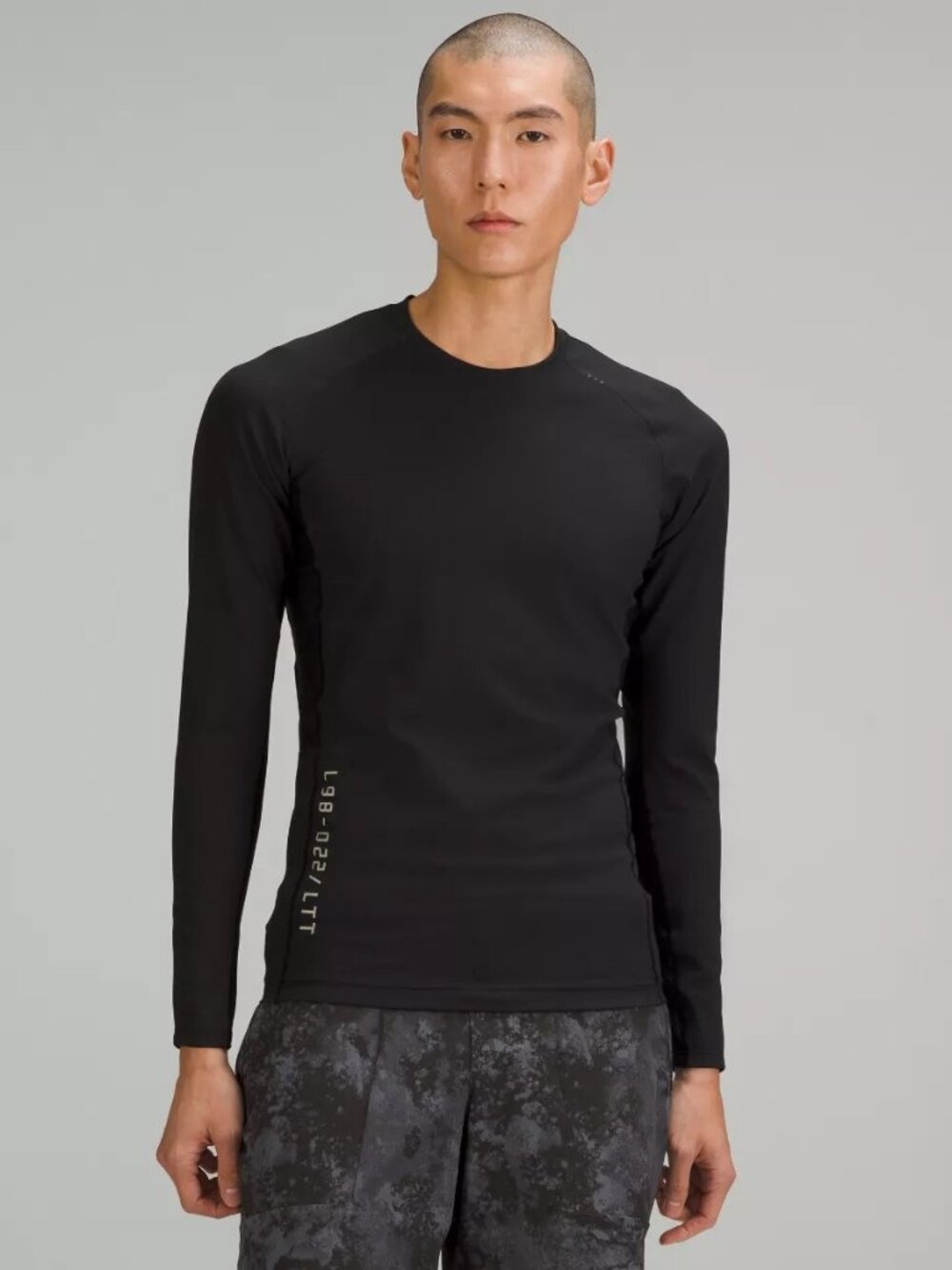 Lululemon Men's License to Train Fitted Long-Sleeve Shirt - Black